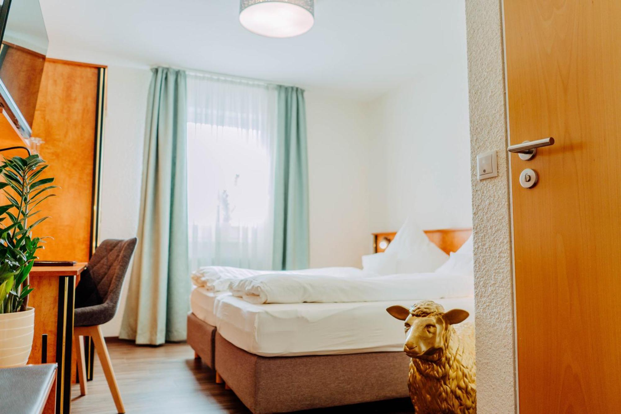 Garni-Hotel Goldenes Lamm 두덴호펜 외부 사진